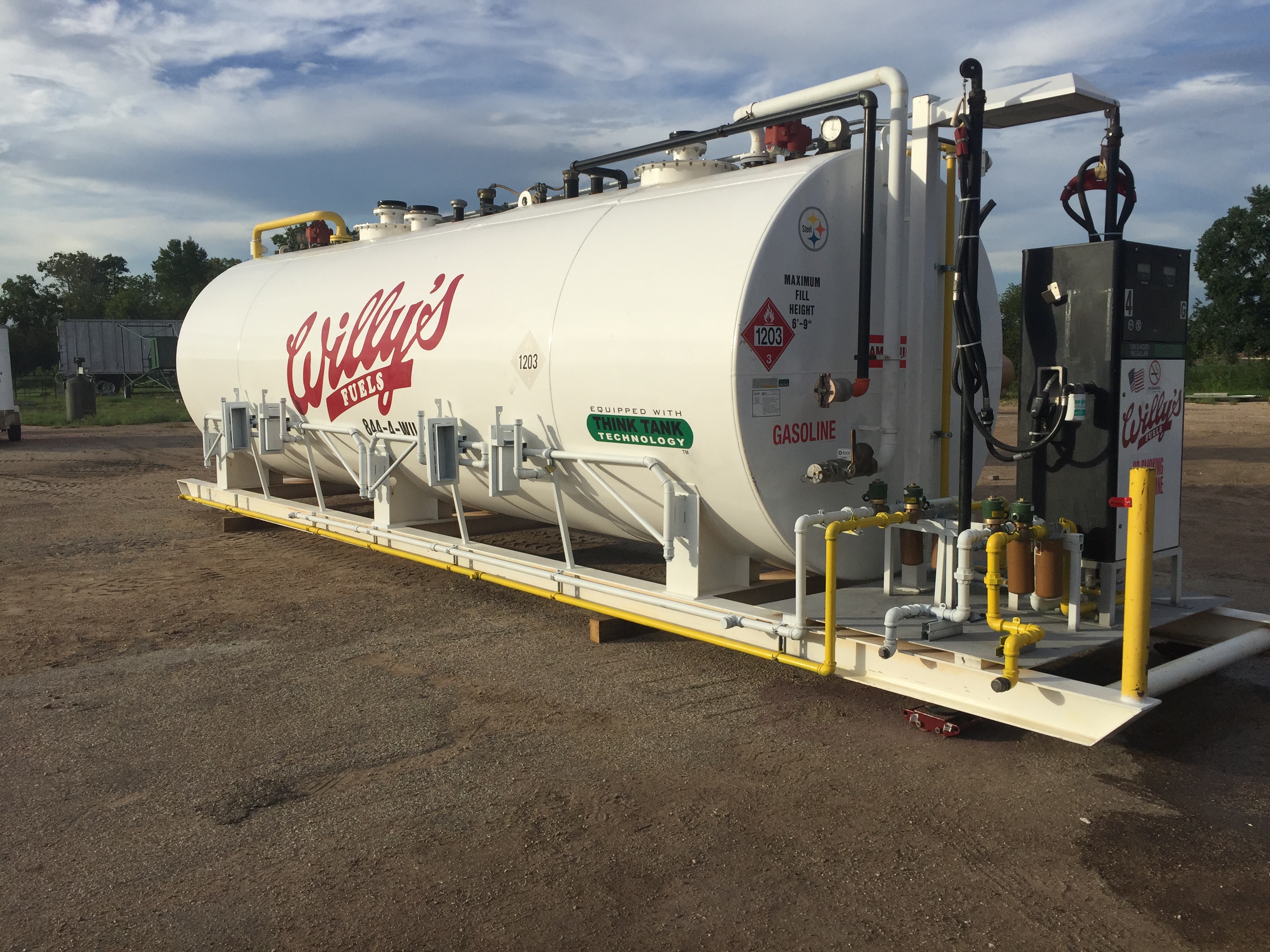 Willy's Fuels mobile tank system